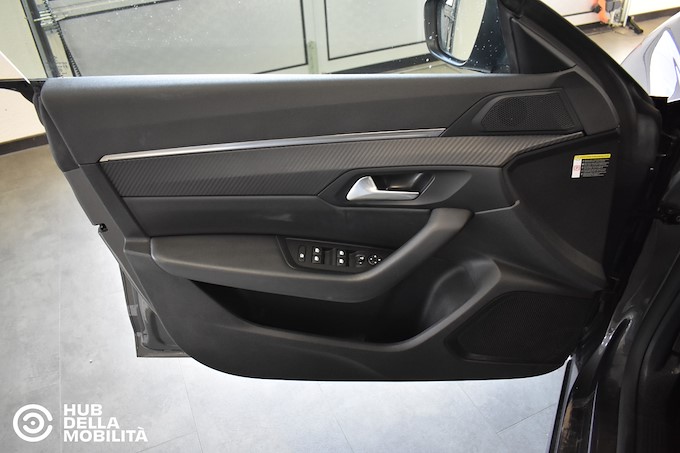 PEUGEOT 508 BlueHDi 130 Stop&Start EAT8 SW Allure Pack